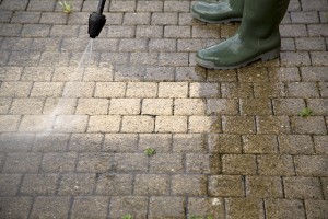kartouchken130700011.jpg - outdoor floor cleaning with high pressure water jet
